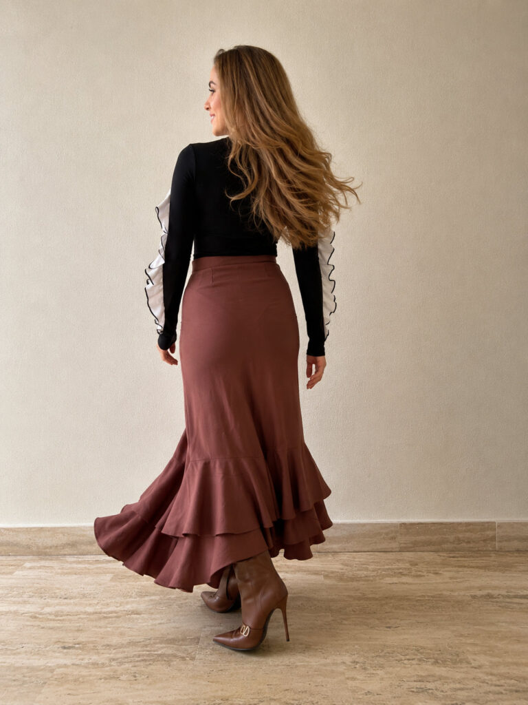 Body negro con volante de corazón – GORAH