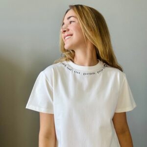 T-shirt básica Él es la respuesta – GORAH