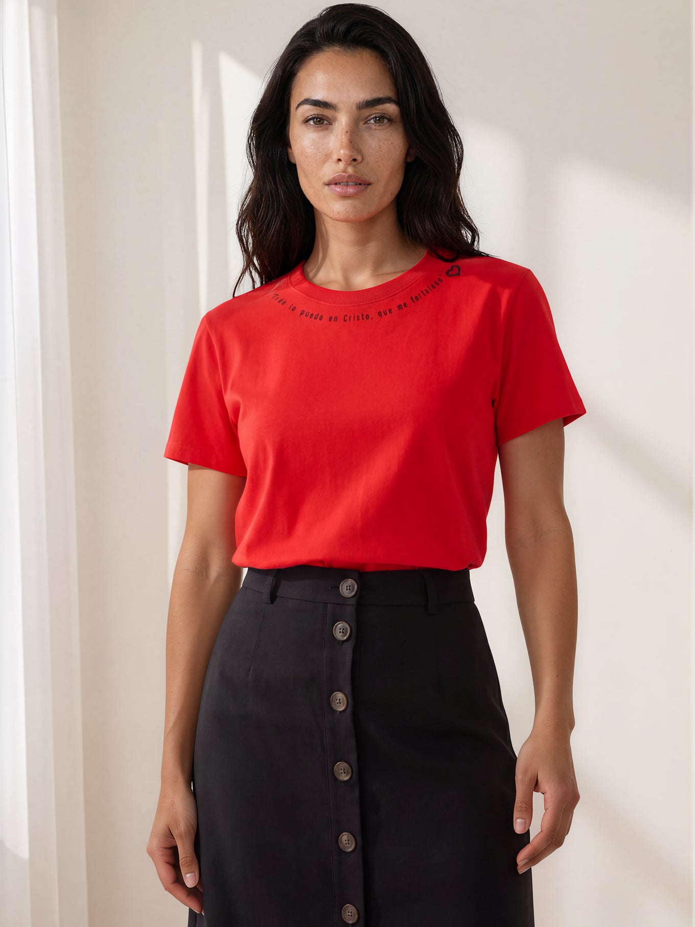 T-shirt básica Él es la respuesta – GORAH