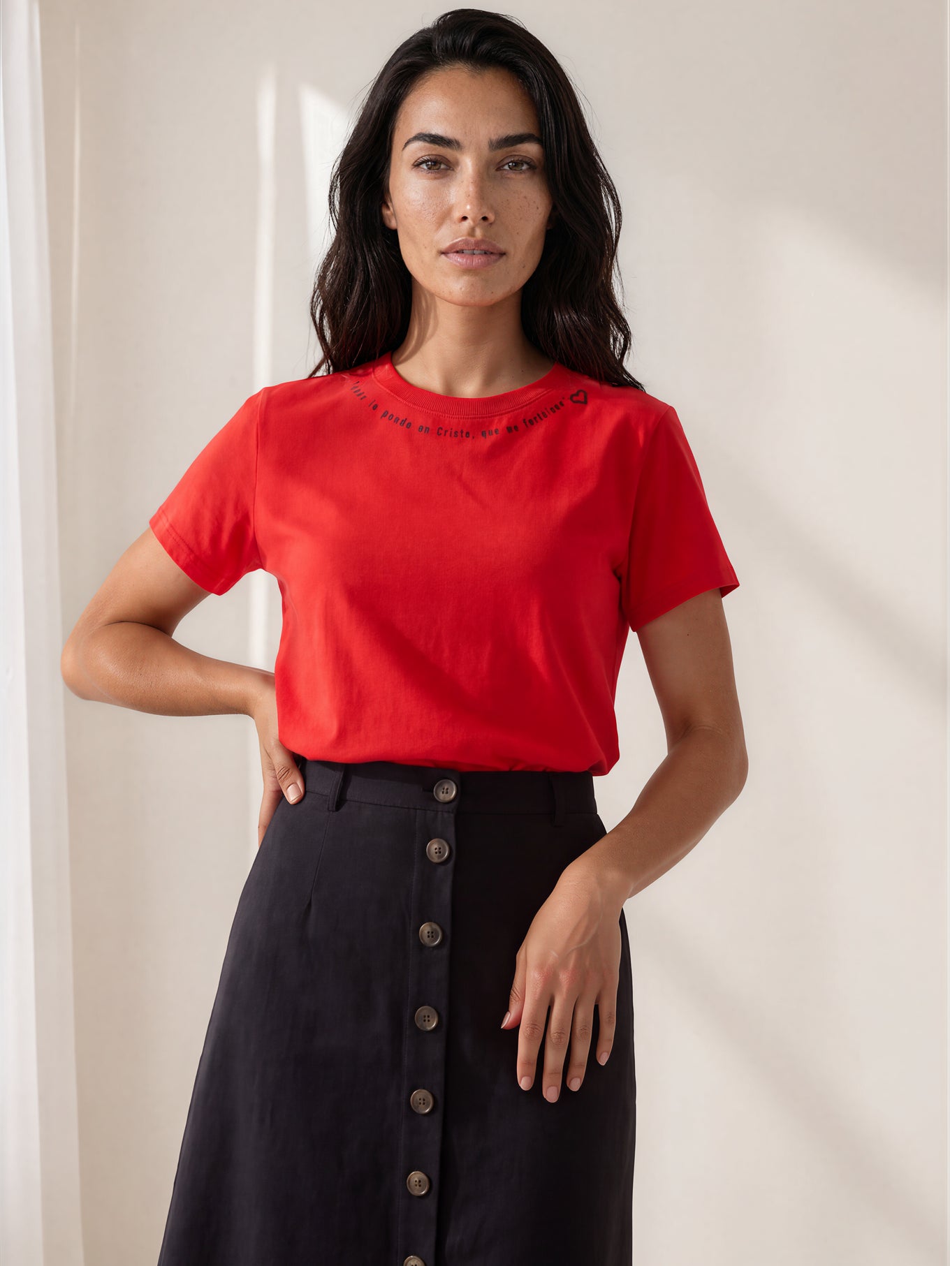 T-shirt básica Él es la respuesta – GORAH