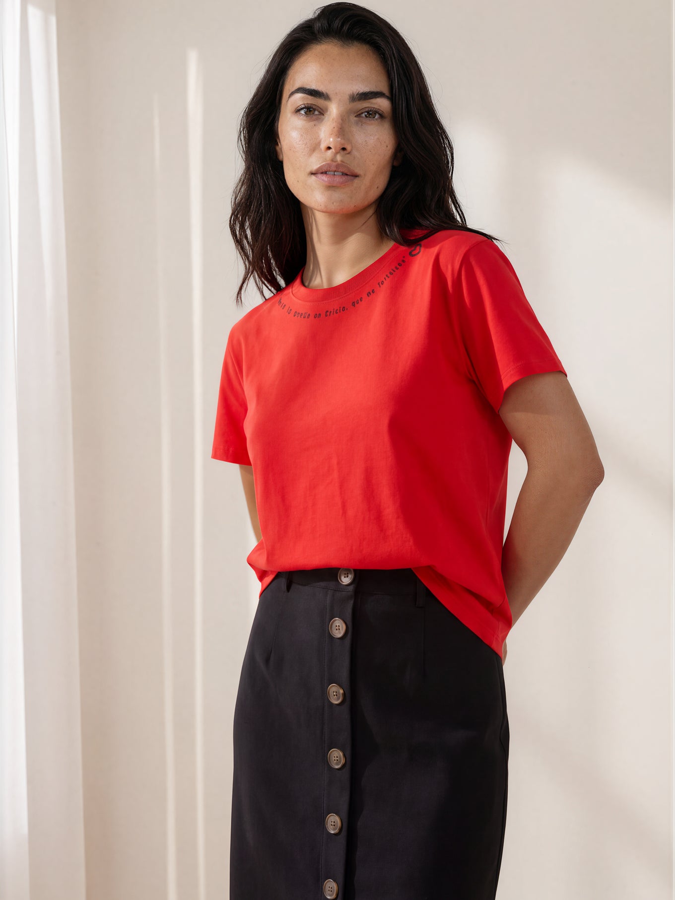 T-shirt básica Él es la respuesta – GORAH